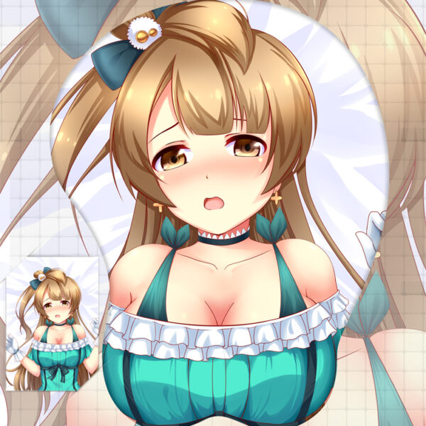 Kotori Minami Tapis de Souris Seins