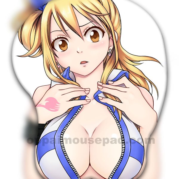 Lucy Heartfilia Tapis de Souris Seins